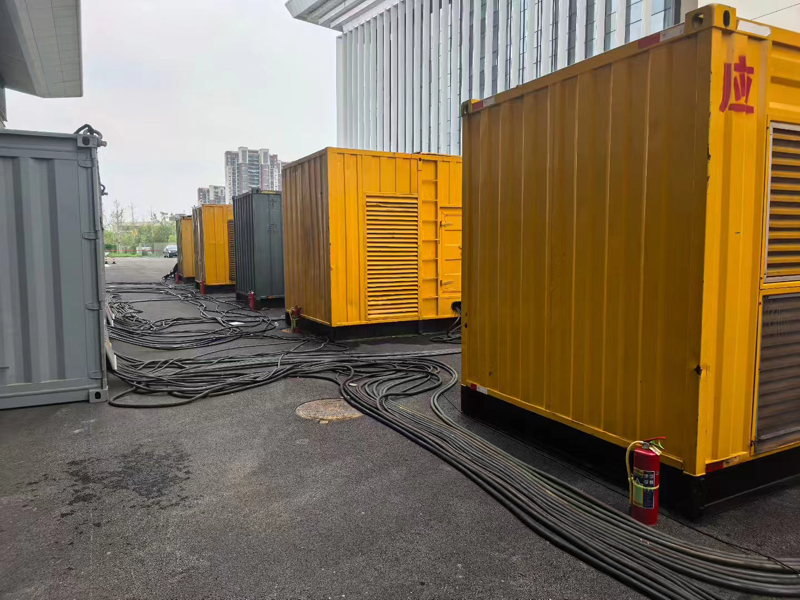 驻马店不同季节柴油发电机组保养有哪些注意事项?